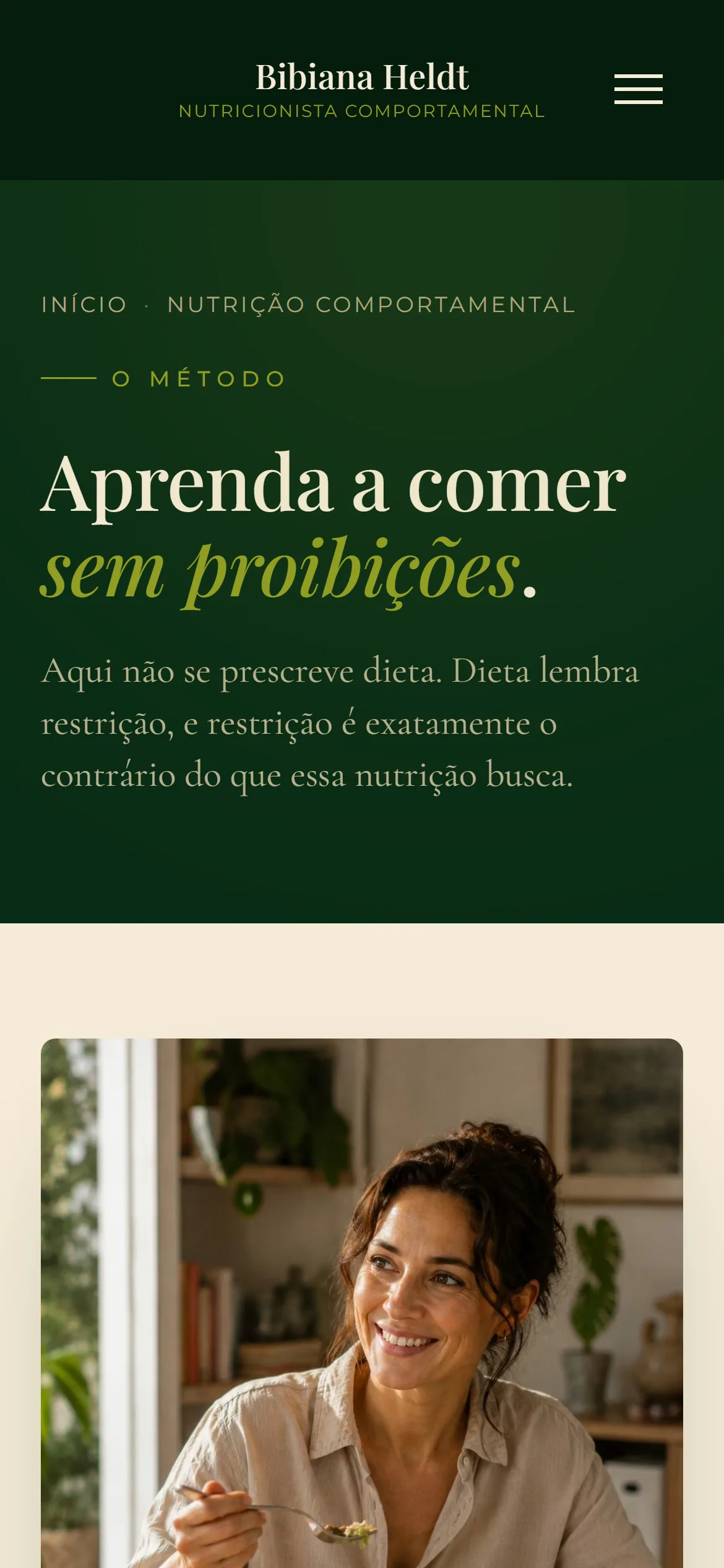 a página Nutrição Comportamental do site Bibiana Heldt aberta no celular